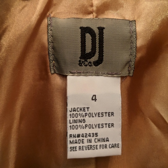 5/$30 DJ & Co Quilted Pattern Jacket Size 4 - Picture 4 of 5